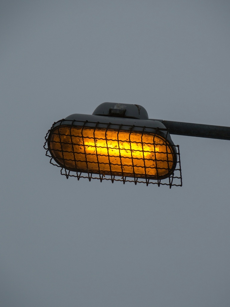 MH-DE 2000W/T8/4K – Metal Halide Double-Ended Lamp